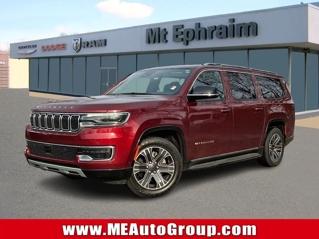 2024 Jeep Wagoneer L Series II — photo 1 of 13