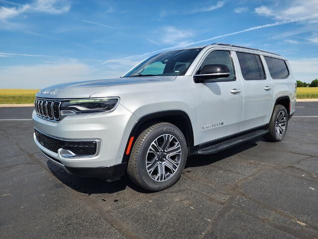 2024 Jeep Wagoneer L Series II — photo 1 of 13