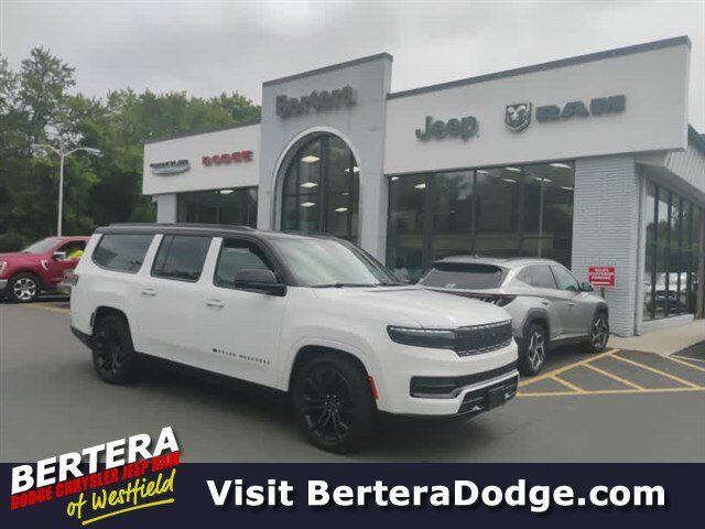 2024 Jeep Grand Wagoneer L Series II — photo 1 of 10