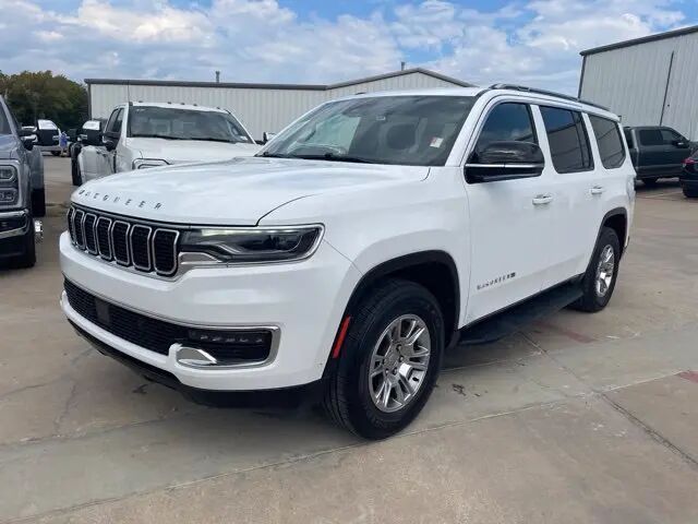 2024 Jeep Wagoneer Base