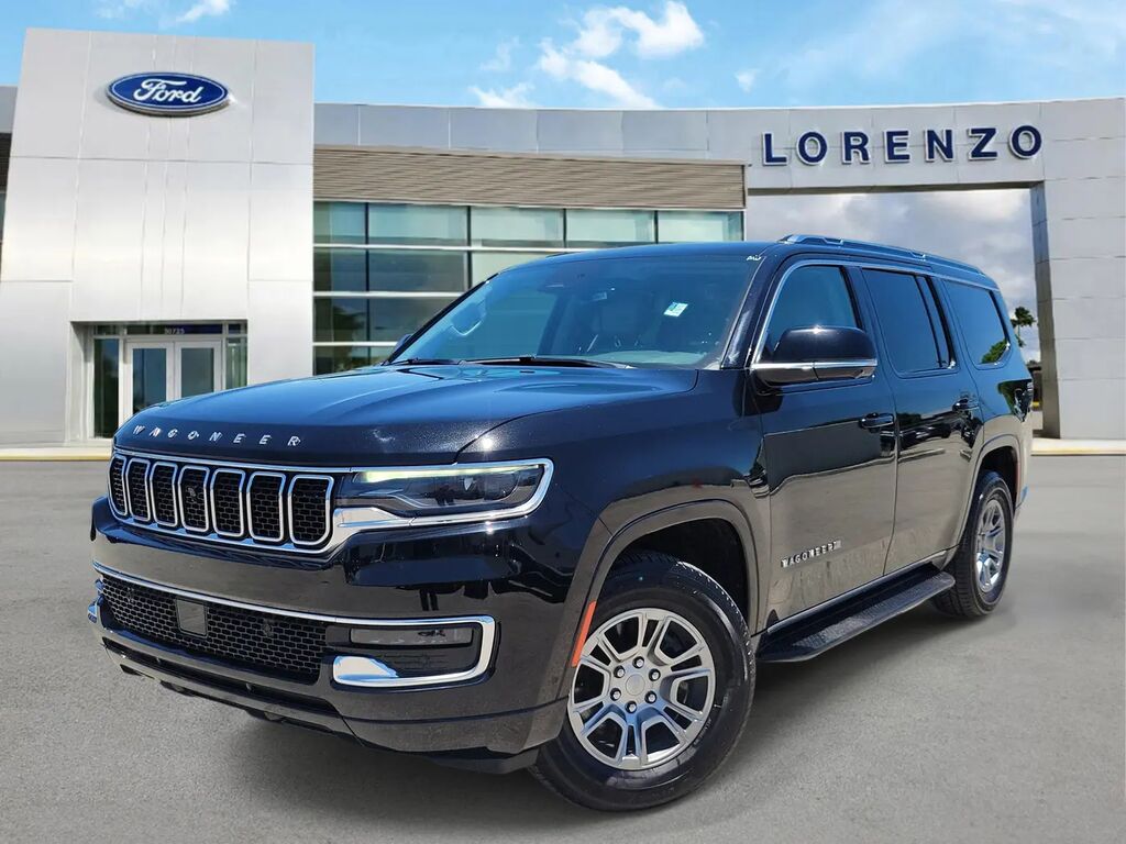 2023 Jeep Wagoneer Base — photo 1 of 13