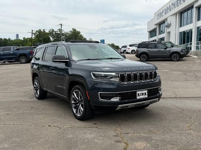 2023 Jeep Wagoneer Series III — photo 1 of 13