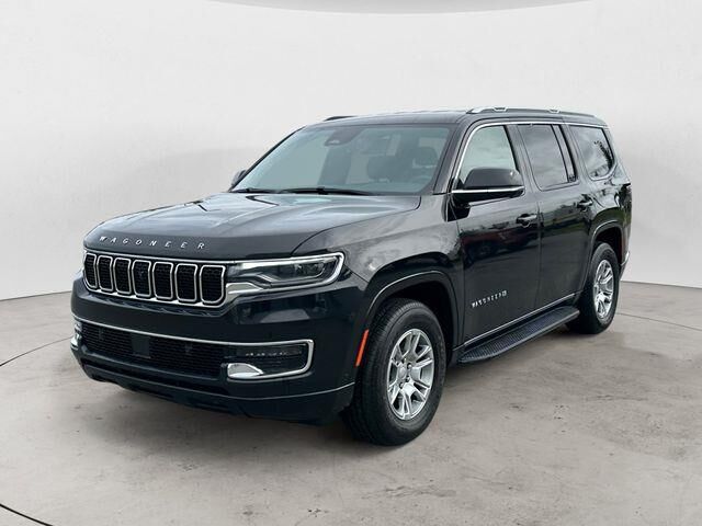 2023 Jeep Wagoneer Base — photo 1 of 26