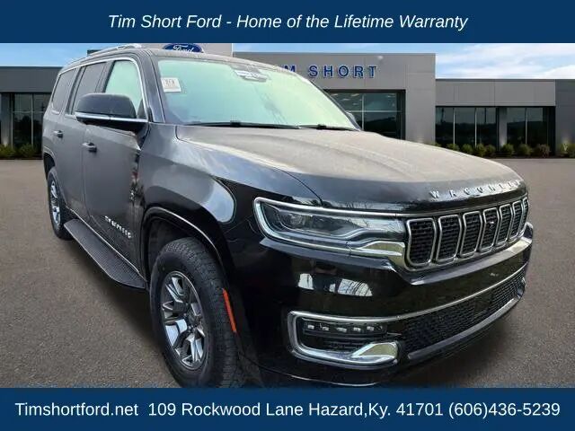 2023 Jeep Wagoneer Base