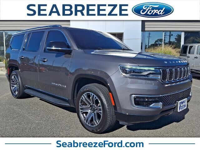 2025 Jeep Wagoneer Base
