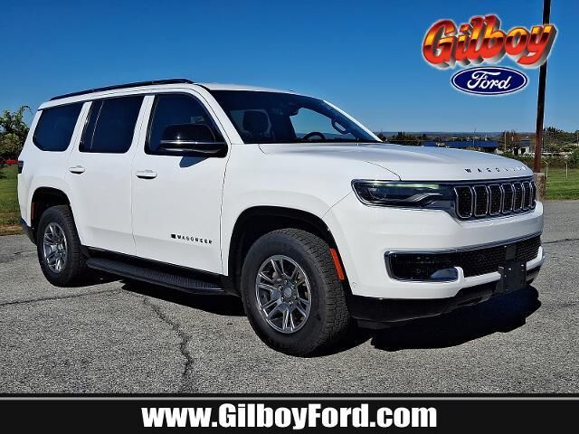 2023 Jeep Wagoneer Base