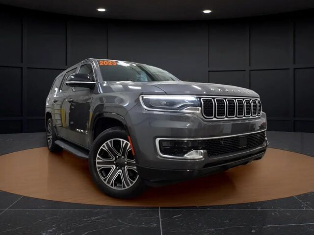 2023 Jeep Wagoneer Base