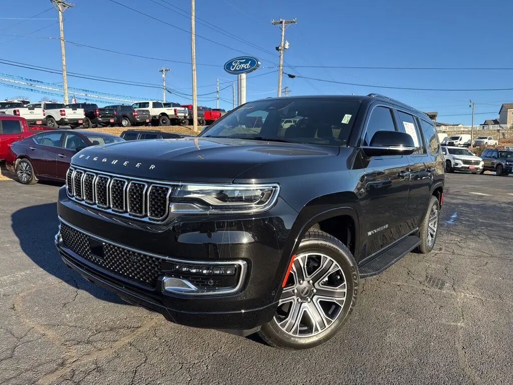 2025 Jeep Wagoneer Base — photo 1 of 13