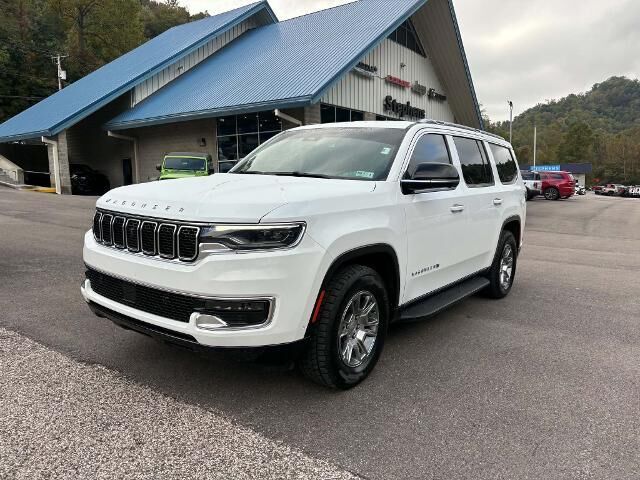 2023 Jeep Wagoneer Base