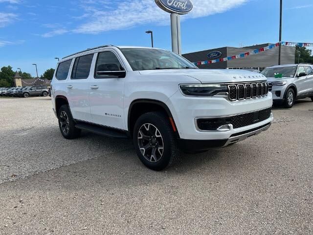 2023 Jeep Wagoneer Series III — photo 1 of 13