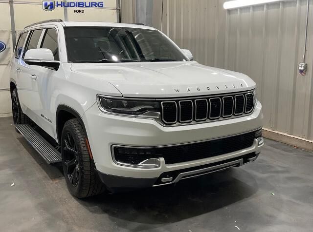 2022 Jeep Wagoneer Series III — photo 1 of 26