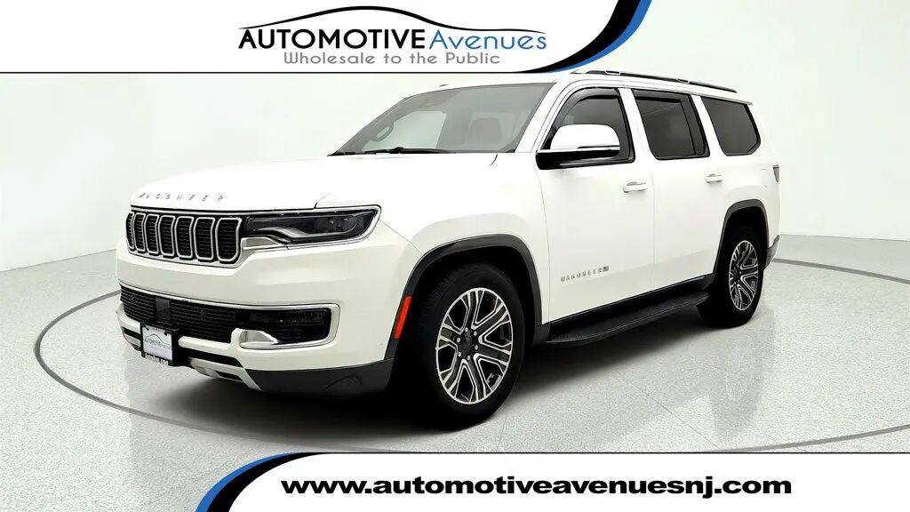 2022 Jeep Wagoneer Series III Carbide — photo 1 of 26