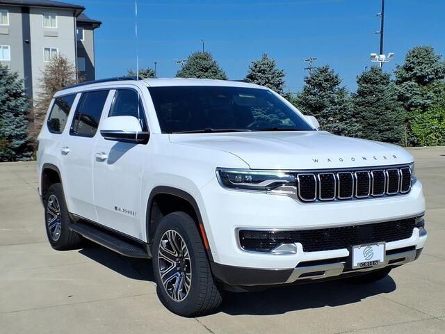 2022 Jeep Wagoneer Series III — photo 1 of 13