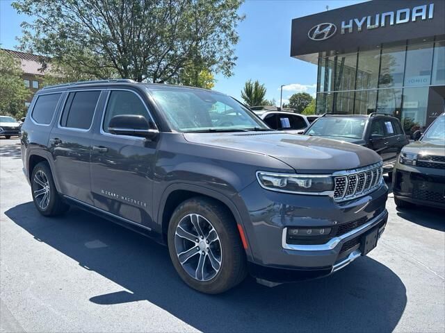 2023 Jeep Grand Wagoneer Base