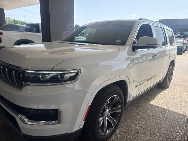 2022 Jeep Grand Wagoneer Series I — photo 1 of 13