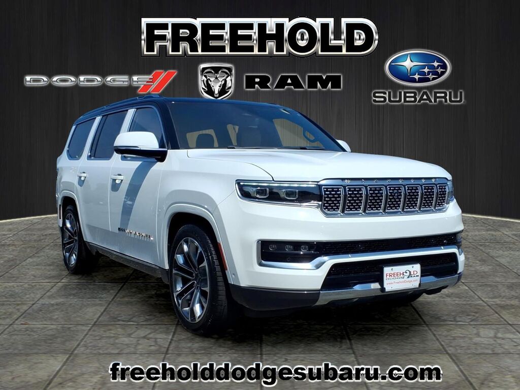 2022 Jeep Grand Wagoneer Series III — photo 1 of 22