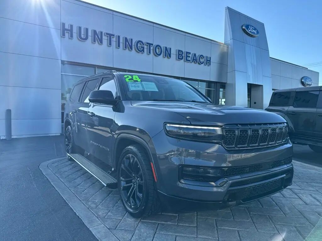 2024 Jeep Grand Wagoneer Series III — photo 1 of 14