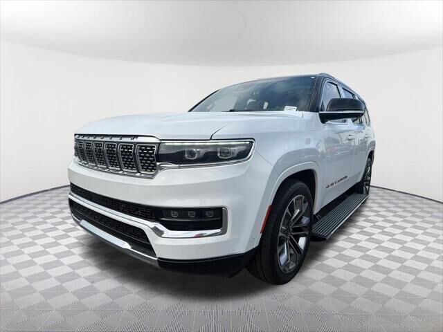 2023 Jeep Grand Wagoneer Series III — photo 1 of 35
