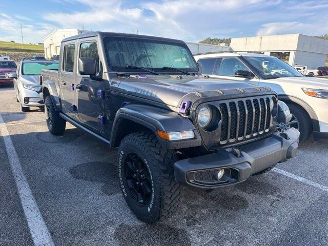 2022 Jeep Gladiator Sport