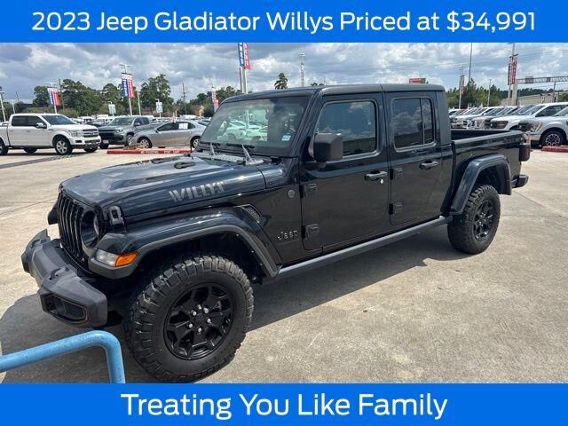 2023 Jeep Gladiator Sport — photo 1 of 24