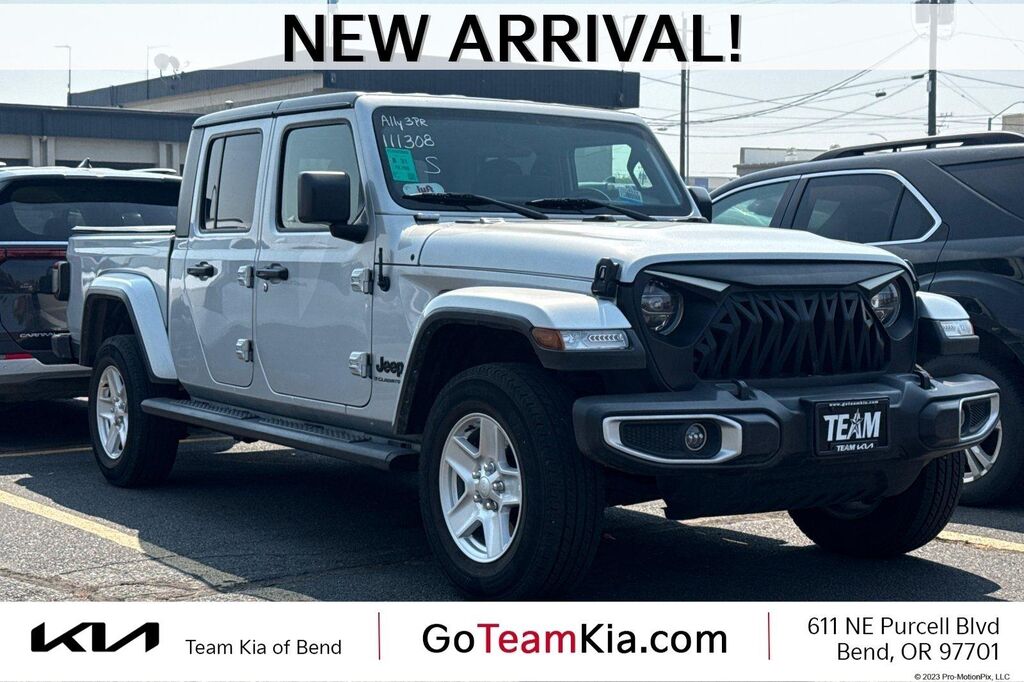 2023 Jeep Gladiator Sport S — photo 1 of 12