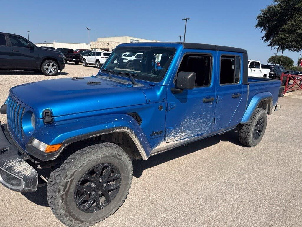 2023 Jeep Gladiator Sport — photo 1 of 1
