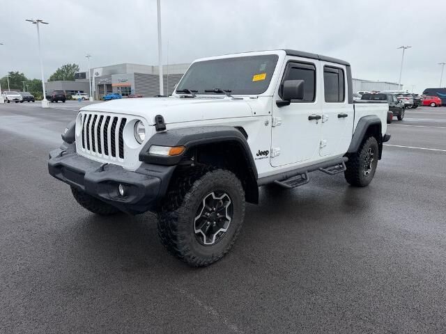 2020 Jeep Gladiator Sport — photo 1 of 26