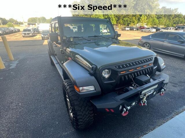 2023 Jeep Gladiator Sport