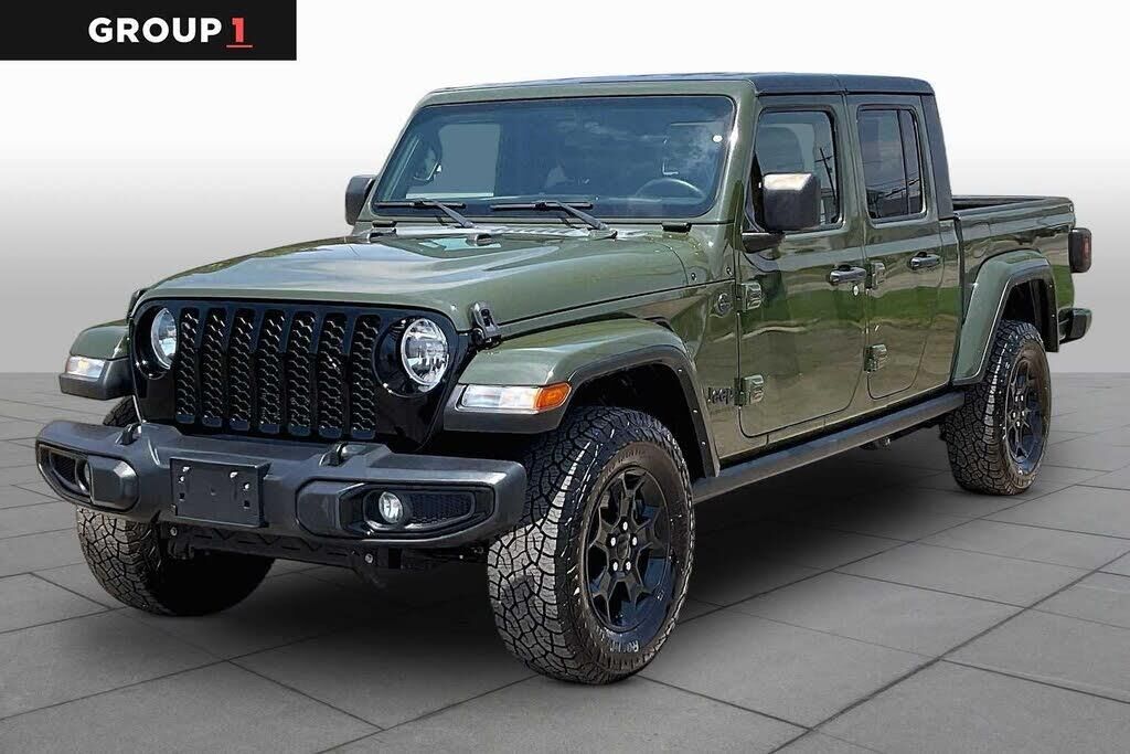 2023 Jeep Gladiator Sport — photo 1 of 13