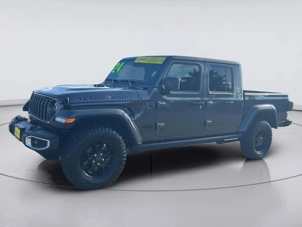 2024 Jeep Gladiator Sport — photo 1 of 13