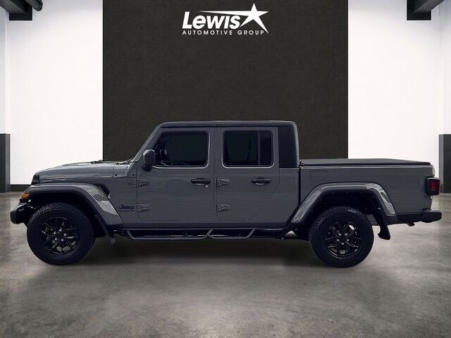 2022 Jeep Gladiator Sport
