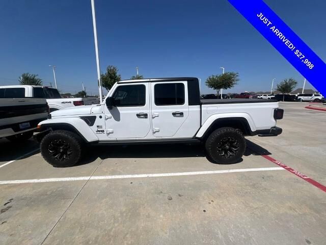 2023 Jeep Gladiator Sport