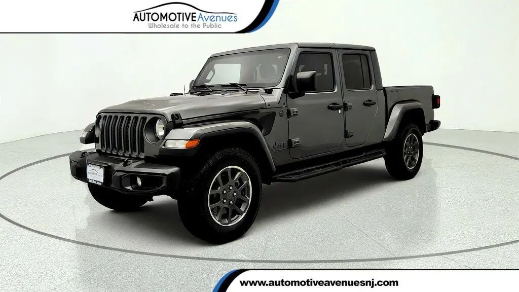 2021 Jeep Gladiator Sport — photo 1 of 13