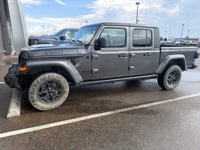 2021 Jeep Gladiator Willys