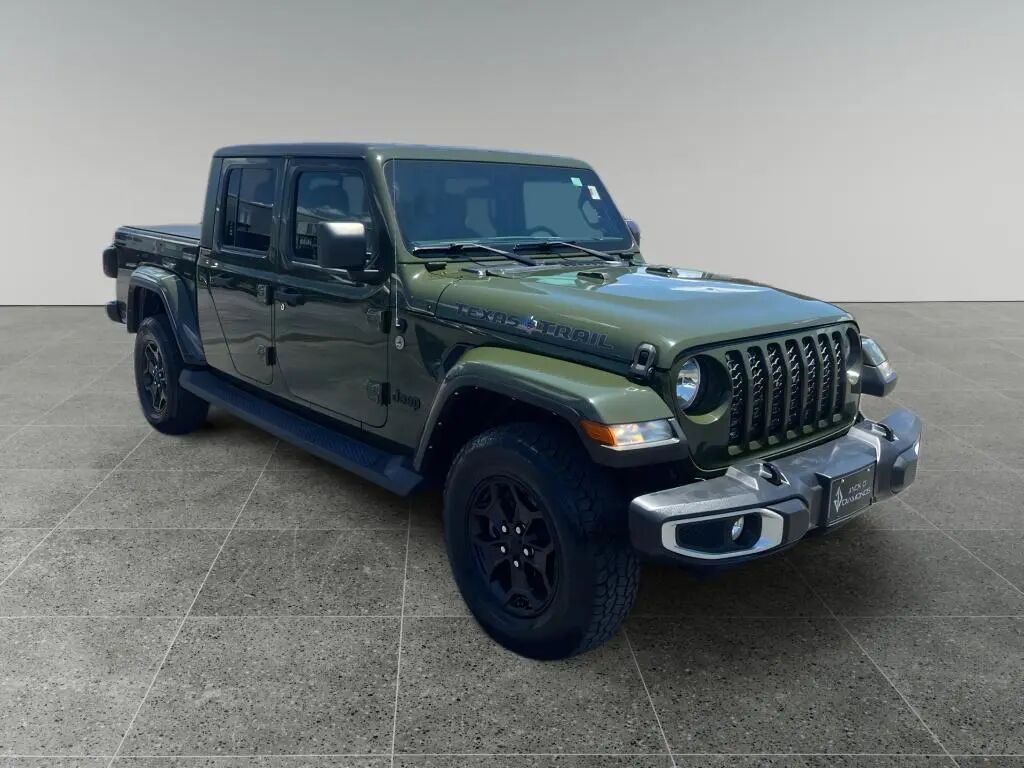 2021 Jeep Gladiator Sport — photo 1 of 39