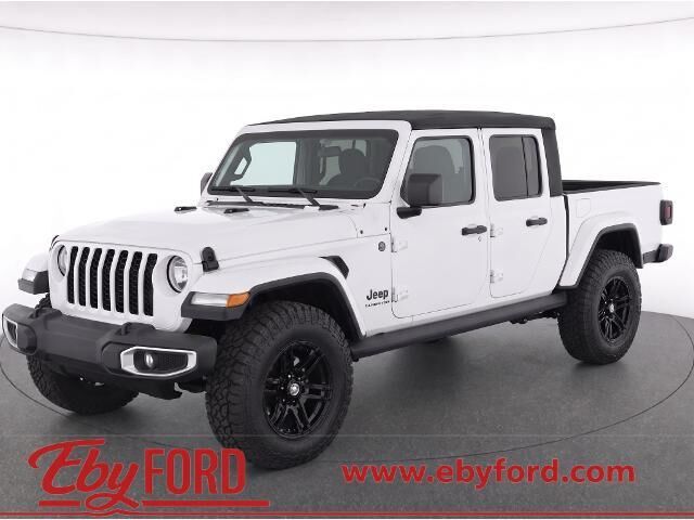 2023 Jeep Gladiator Sport