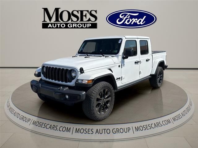 2024 Jeep Gladiator Sport