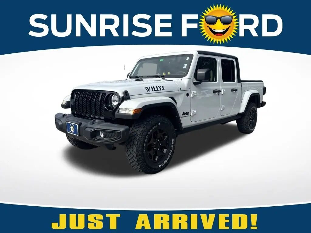 2021 Jeep Gladiator Sport — photo 1 of 13