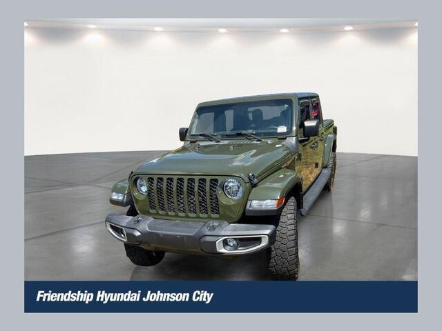 2022 Jeep Gladiator Sport