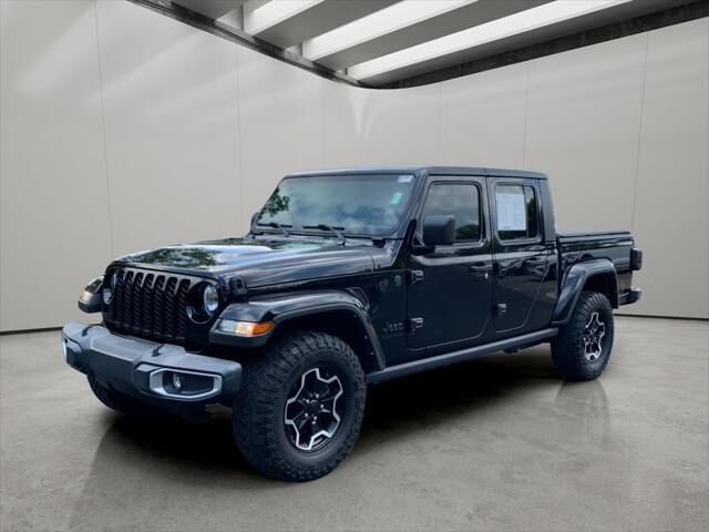 2022 Jeep Gladiator Sport
