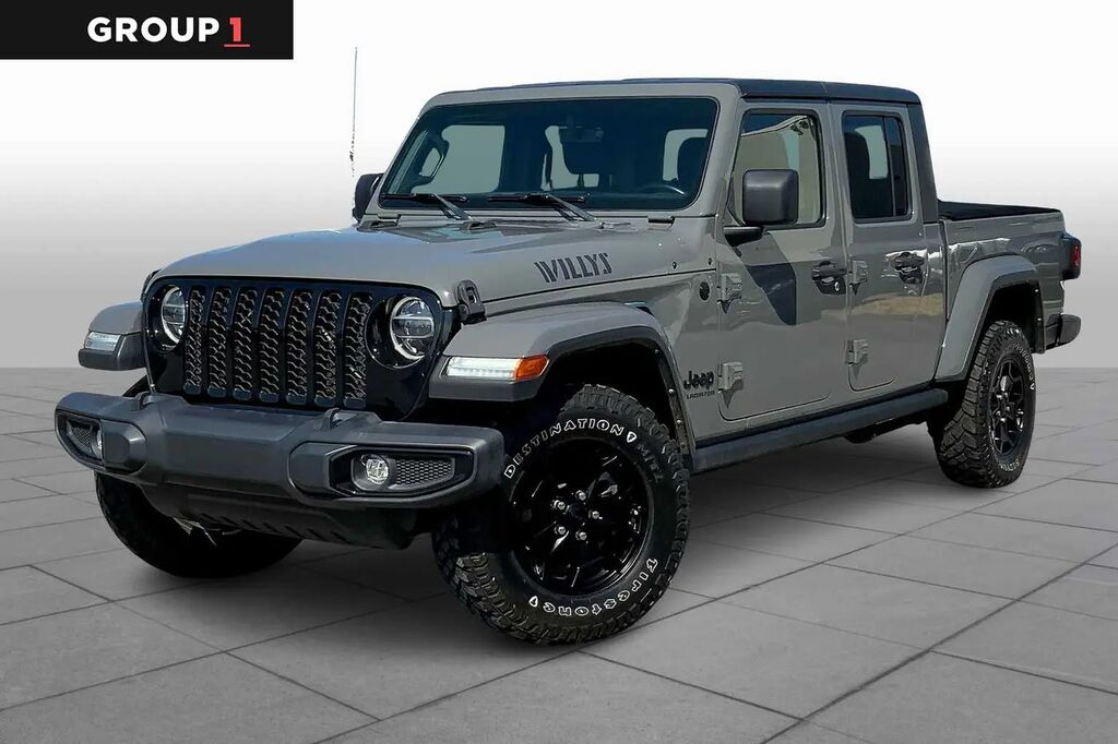 2021 Jeep Gladiator Sport — photo 1 of 13