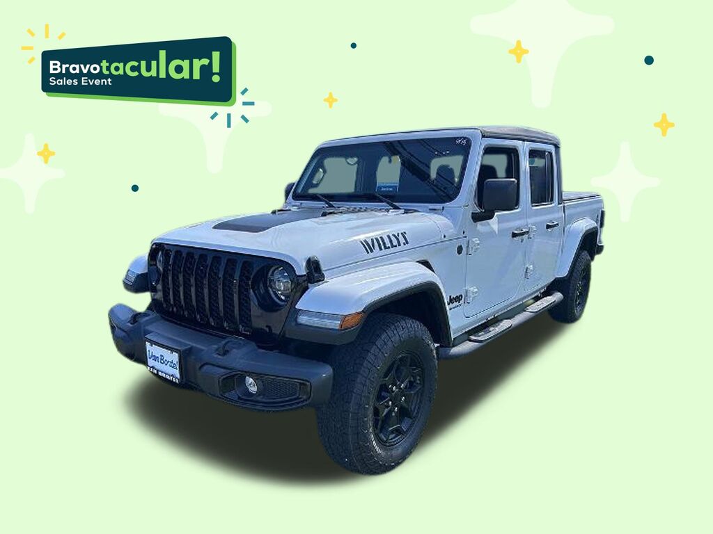 2022 Jeep Gladiator Willys 4x4 — photo 1 of 6