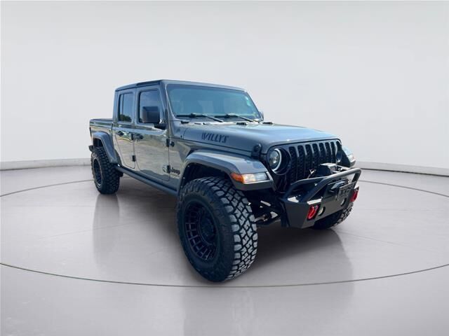 2023 Jeep Gladiator Sport — photo 1 of 9