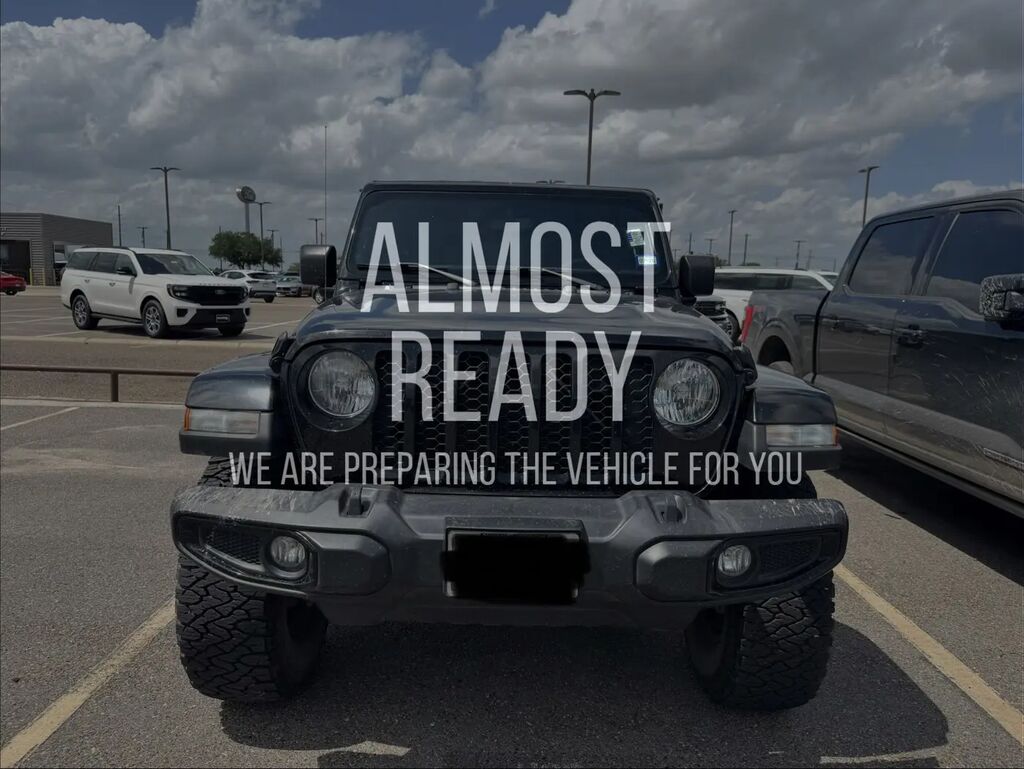 2023 Jeep Gladiator Sport — photo 1 of 15