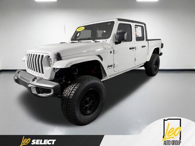 2023 Jeep Gladiator Sport
