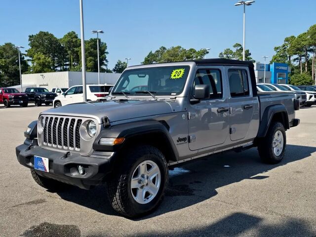 2020 Jeep Gladiator Sport