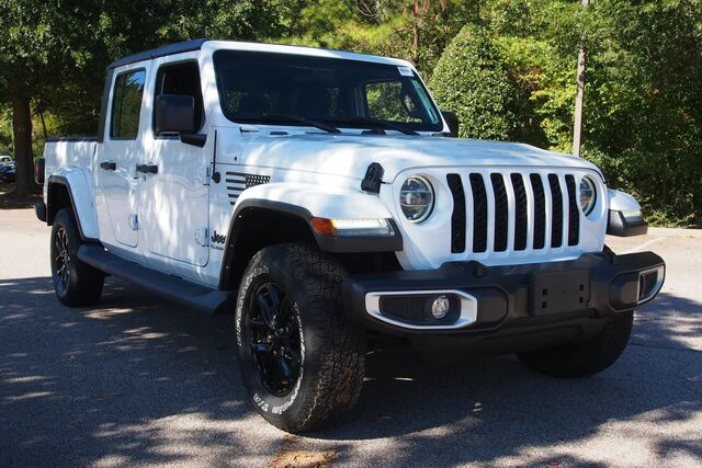 2022 Jeep Gladiator Sport