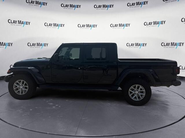 2023 Jeep Gladiator Sport — photo 1 of 26