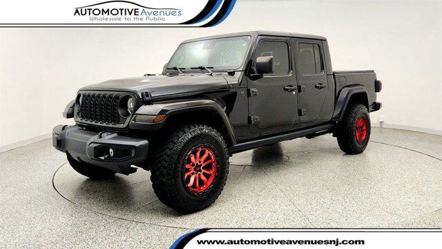 2024 Jeep Gladiator Willys — photo 1 of 15