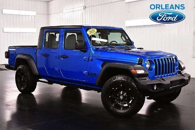 2021 Jeep Gladiator Sport — photo 1 of 13